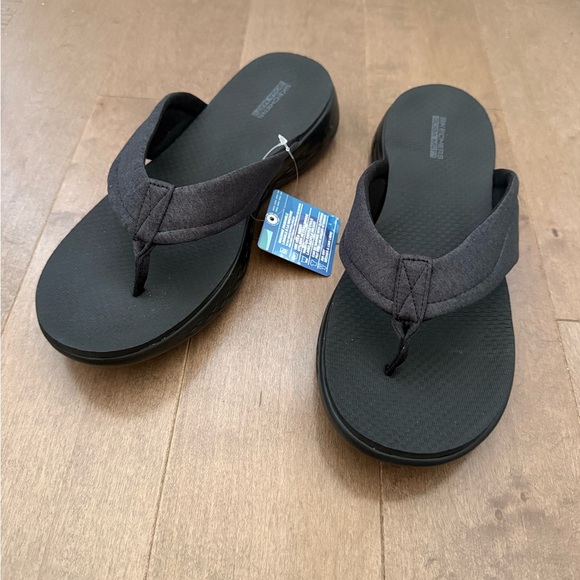 Skechers On The Go 600 Machine Washable Flip Flops black and grey- size 10 NIB - Picture 4 of 11